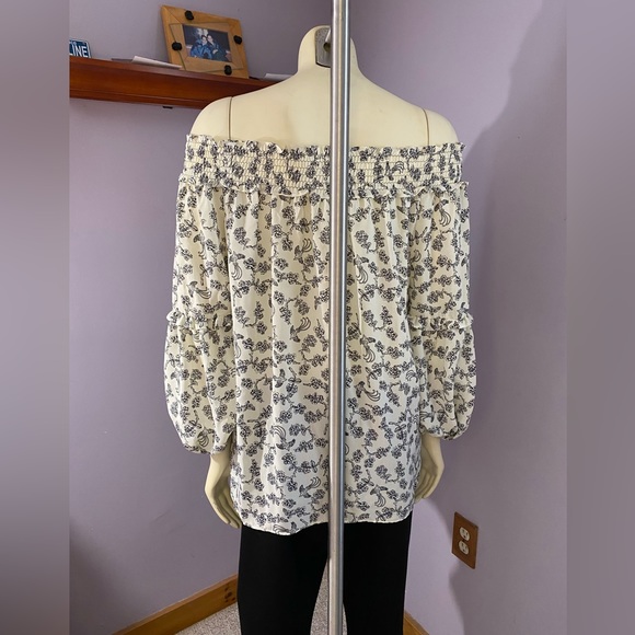 Max Studio Off The Shoulder Peasant Blouse - Picture 5 of 10